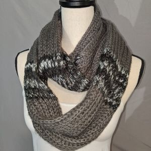 Infinity scarf